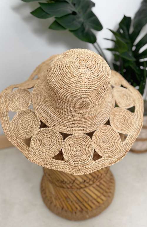 RAFFIA CROCHET ROUND HAT