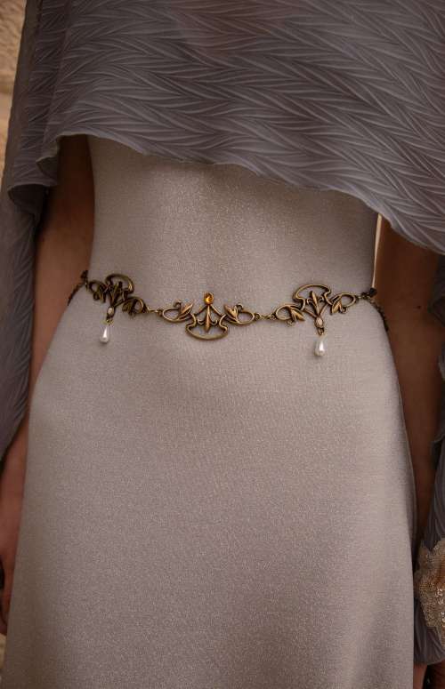 MOMENTUM CHAIN BELT | FILIGREE PEARL EMBELLISHED