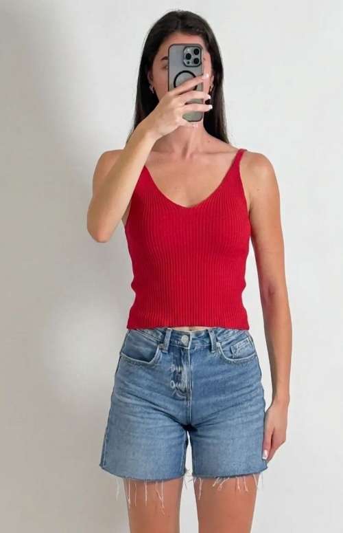 KNITTED V-NECK TANK TOP