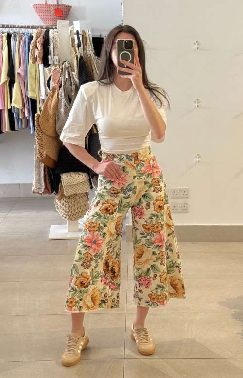 FLORAL PRINT TROUSERS