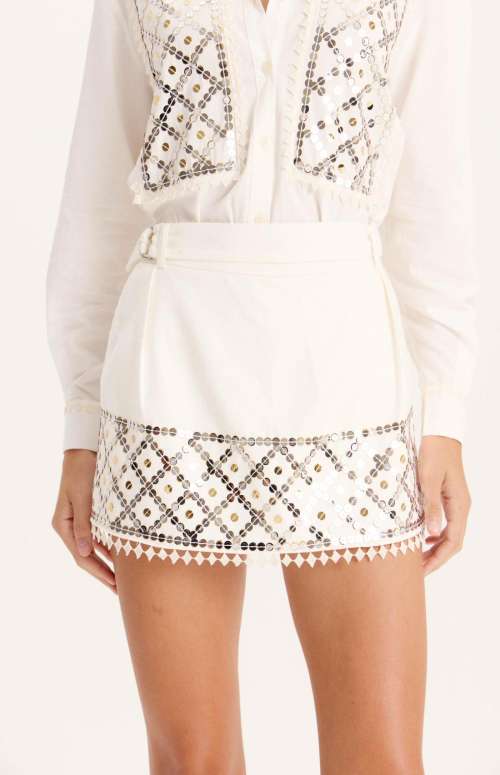 SHORT SKORT WITH EMBROIDERY AND BELT