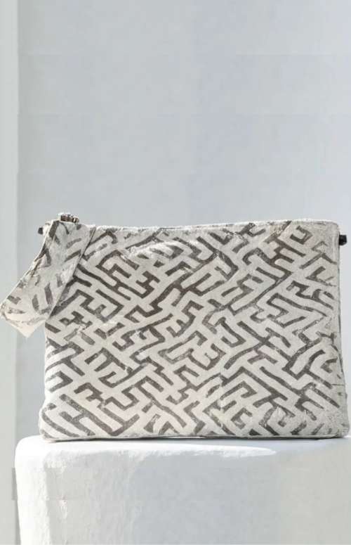 ZIZINA CLUTCH