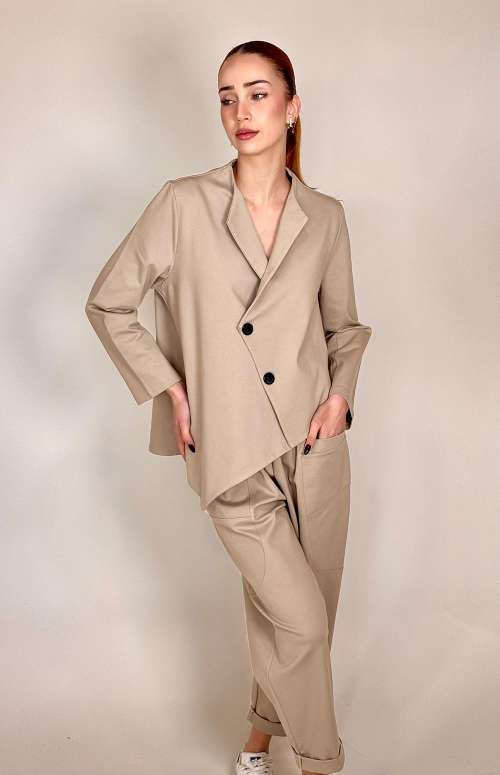 ASYMMETRICAL SET