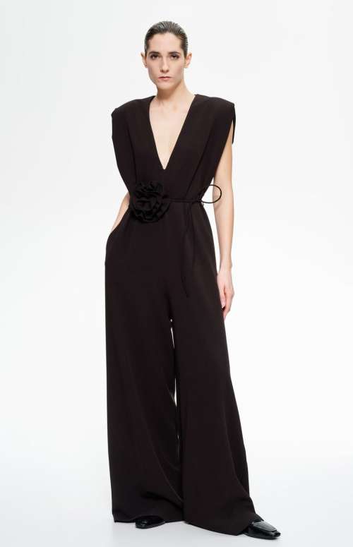 JUMPSUIT WITH FLOWER BELT