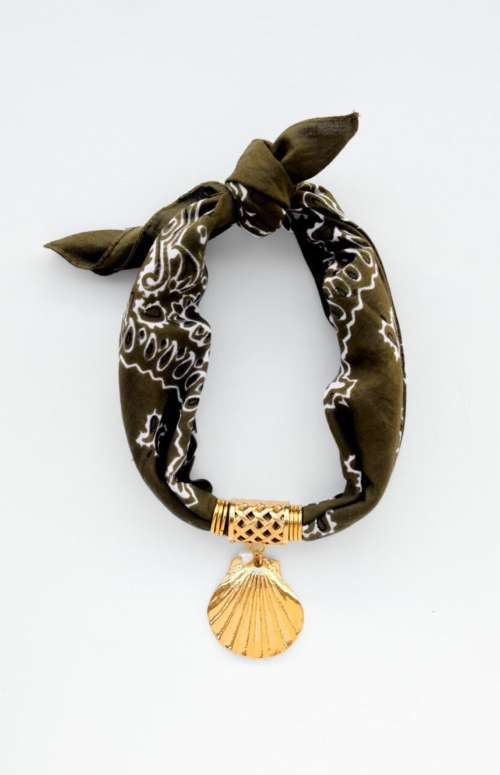 BADANA NECKLACE