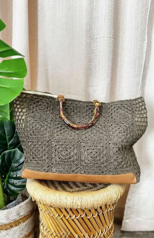 CROCHET LOOK BEACH BAG