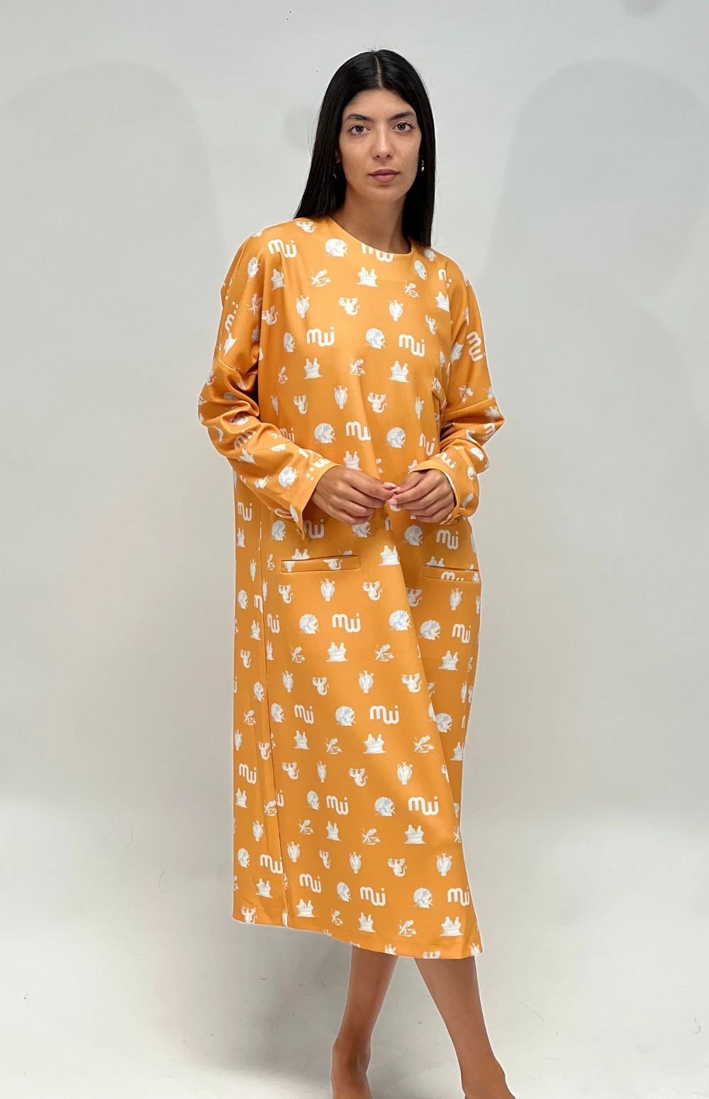 LONG DRESS WITH MW LOGO AND ANGELS