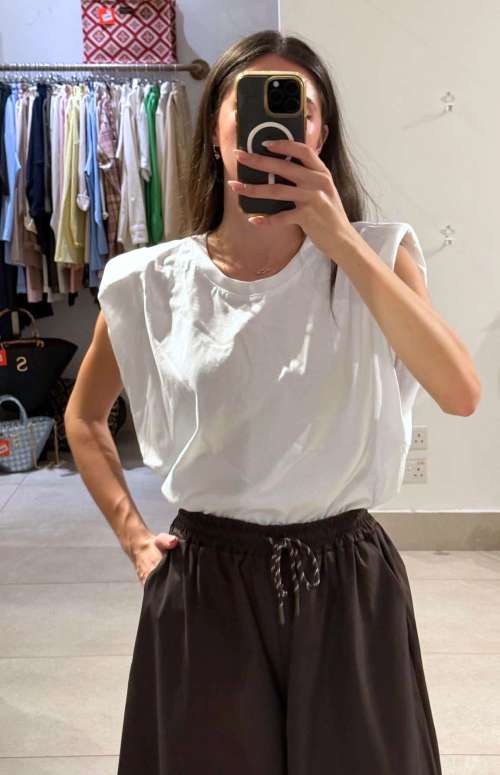 SLEEVLESS TOP WITH SHOULDER PADS