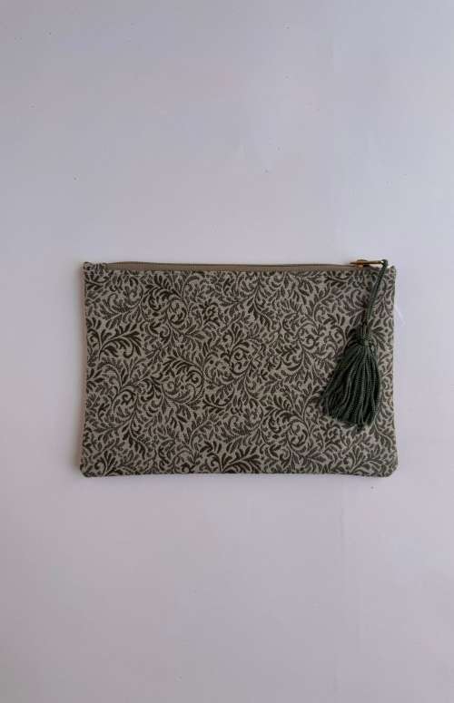 MINI CLUTCH WITH ZIPPER