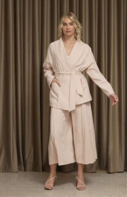 CO-ORD BELTED JACKET & ZIP CULOTTE