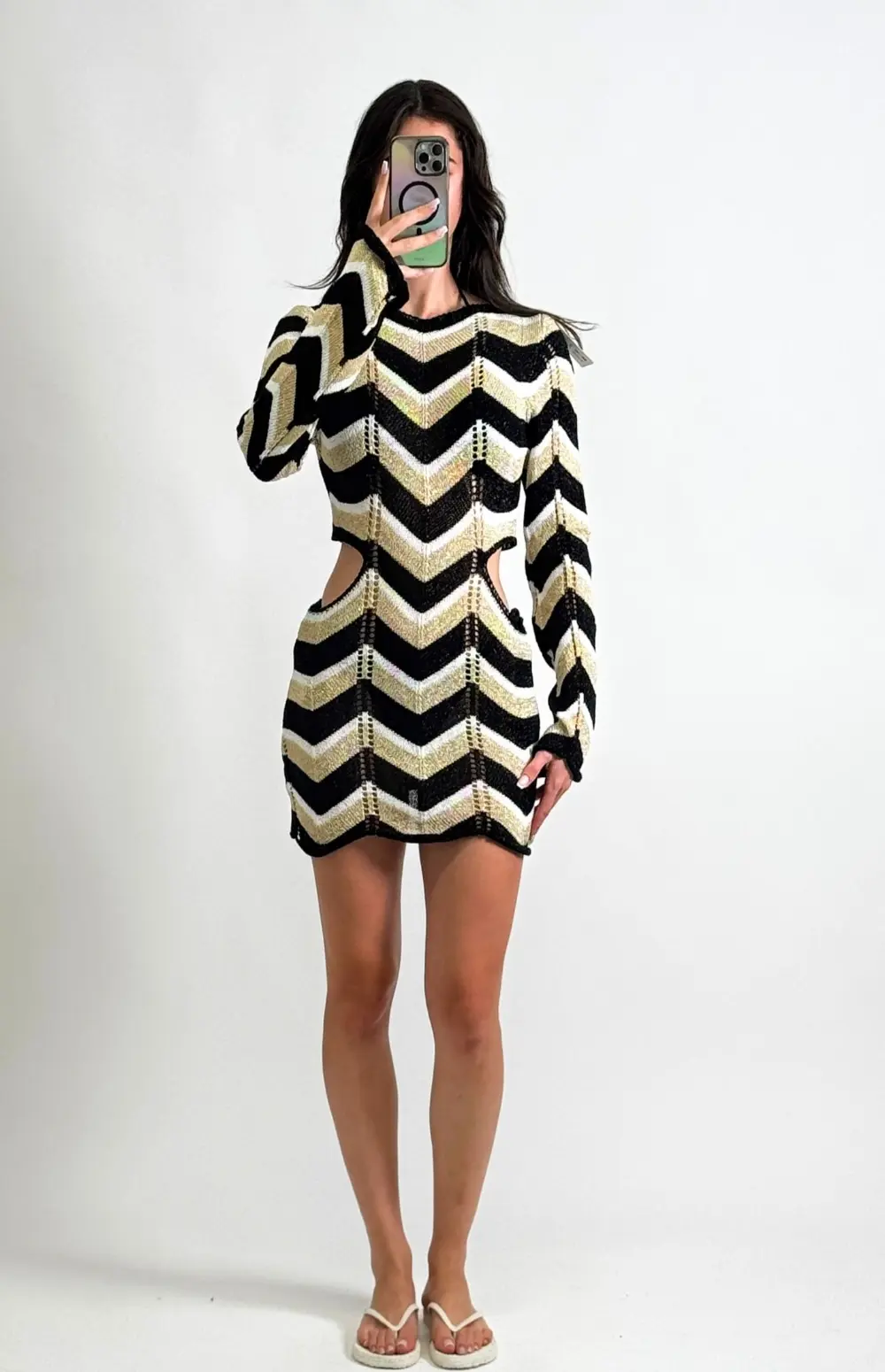 KNIT LONG SLEEVE DRESS WITH CUT OUTS