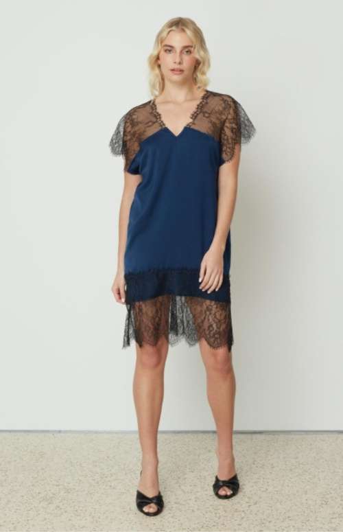 LACE DRESS BLUE