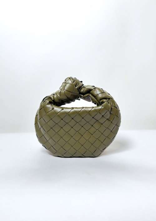 WOVEN SMALL HANDBAG