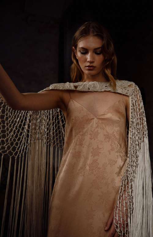 BLYTHE CAPELET | CROCHET FRINGED