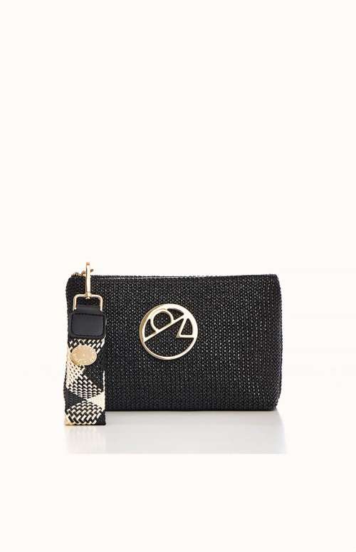 BLACK STRAW MISS