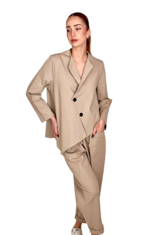 ASYMMETRICAL SET