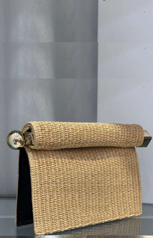 STRAW CLUTCH PURSE