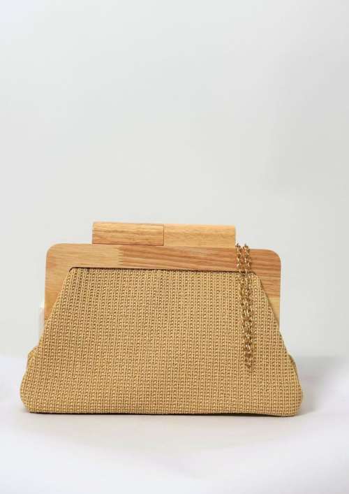 CLUTCH WITH WOODEN HANDLE