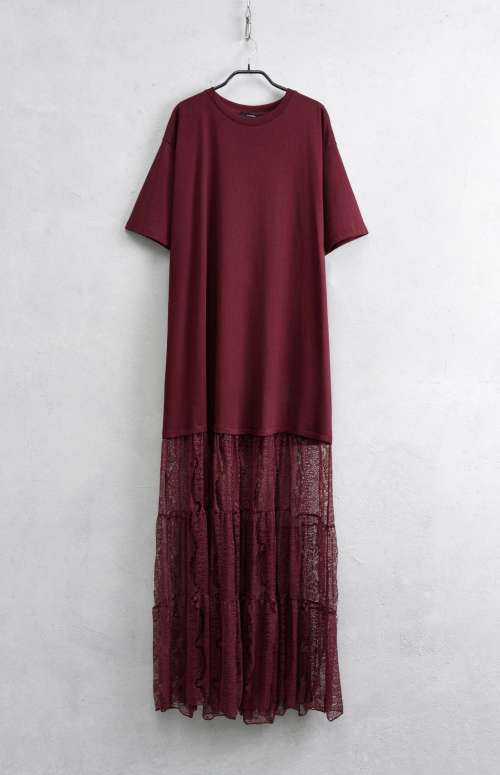 LONG DRESS WITH LACE BOTTOM