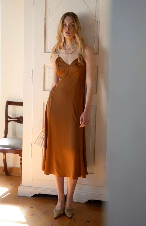 LIRIA DRESS | SATIN