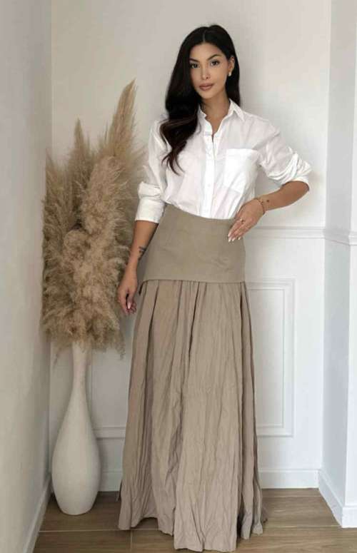 ASYMMETRIC DESIGN PLEATED SKIRT