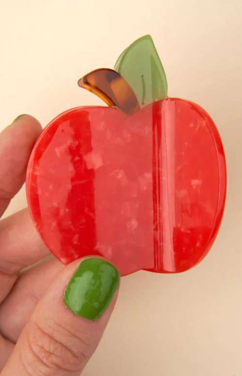 APPLE HAIR CLAW