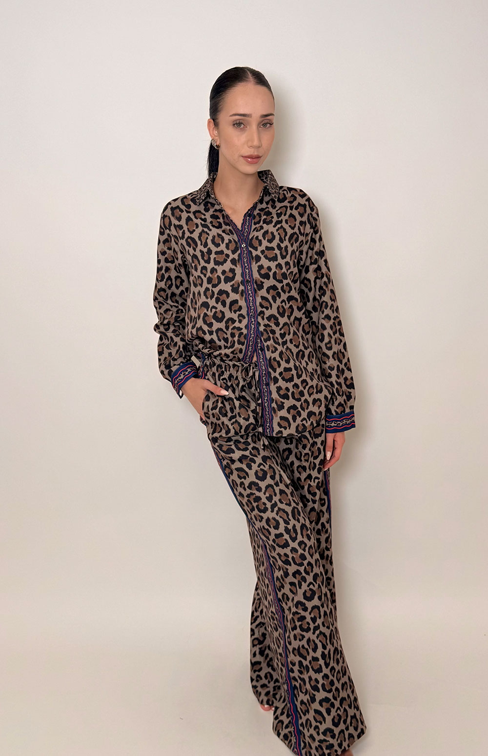 Leopard Sequin Co-Ord With Faux Fur Trim – Beige