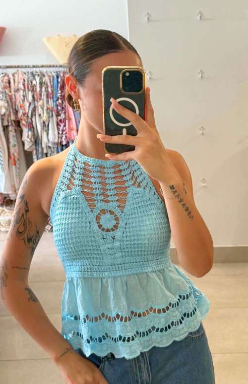 CROCHET HALTER TOP