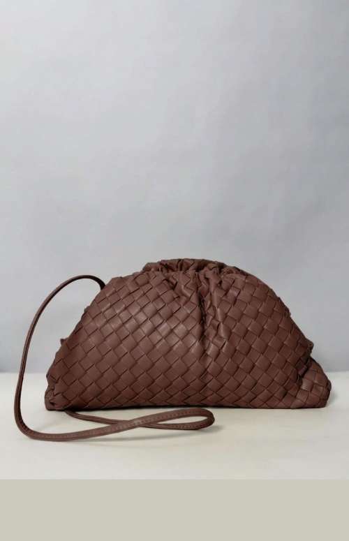 WOVEN CROSS BODY BAG