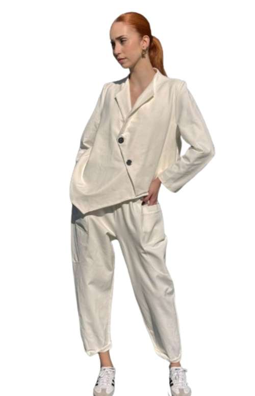 ASYMMETRICAL SET