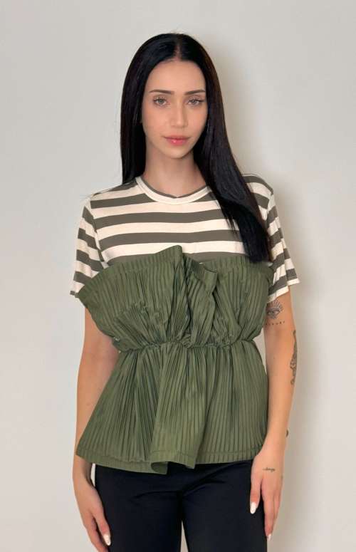 STRIPED RUFFLE T-SHIRT
