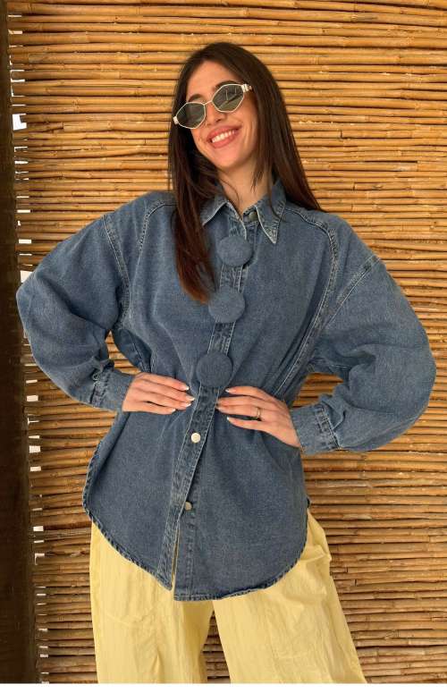 OVERSIZED SHIRT WITH BIG BUTTONS