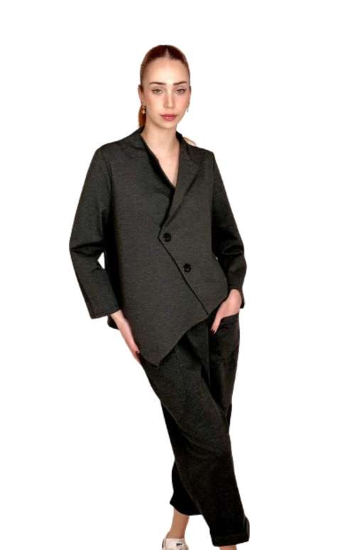 ASYMMETRICAL SET