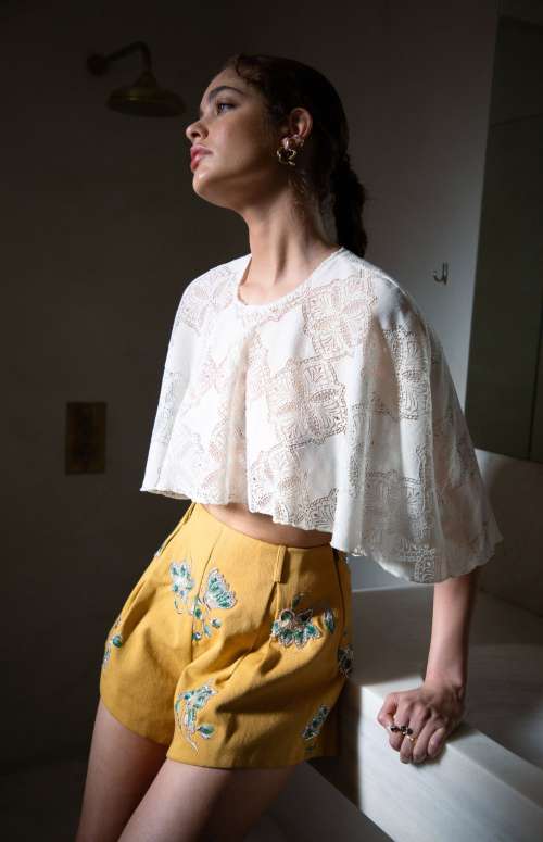 ARC CAPELET | GEOMETRIC LACE OVERLAY