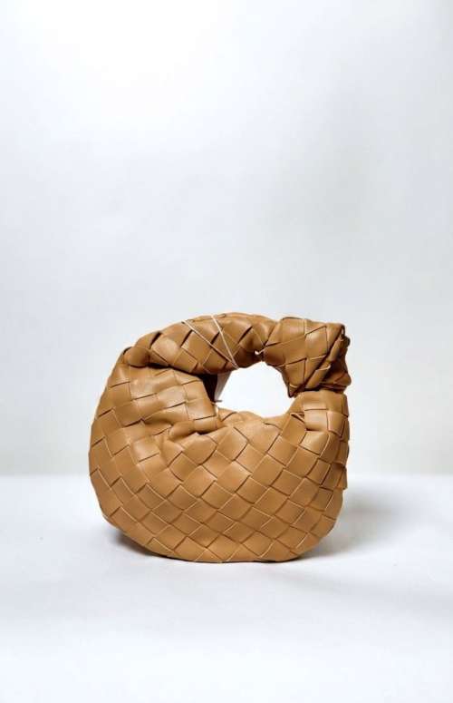 WOVEN SMALL HANDBAG