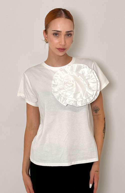 T-SHIRT WITH SATIN FLOWER | WHITE