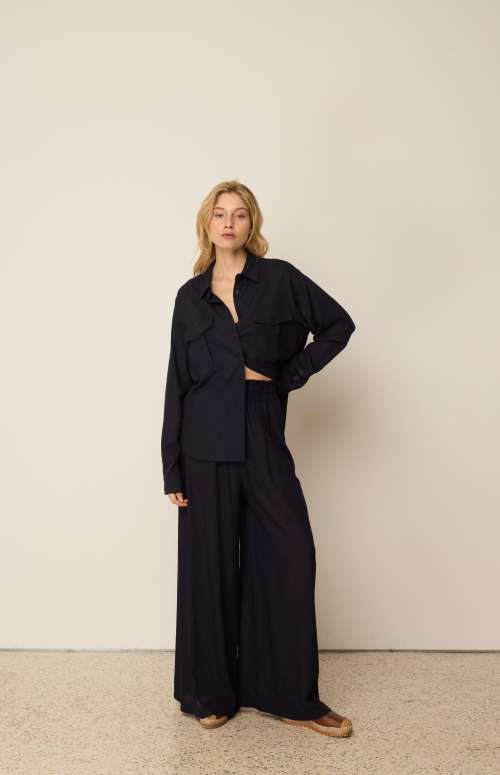 NAVY LINEN PANTS