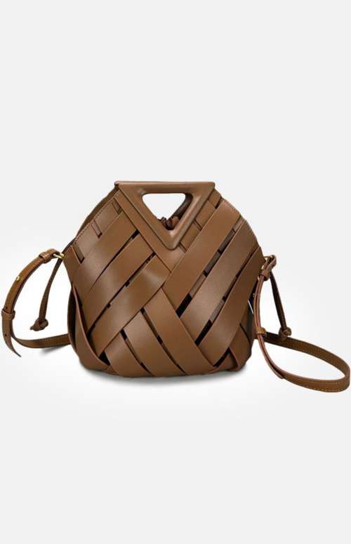 LEATHER BUCKET TOTE BAG