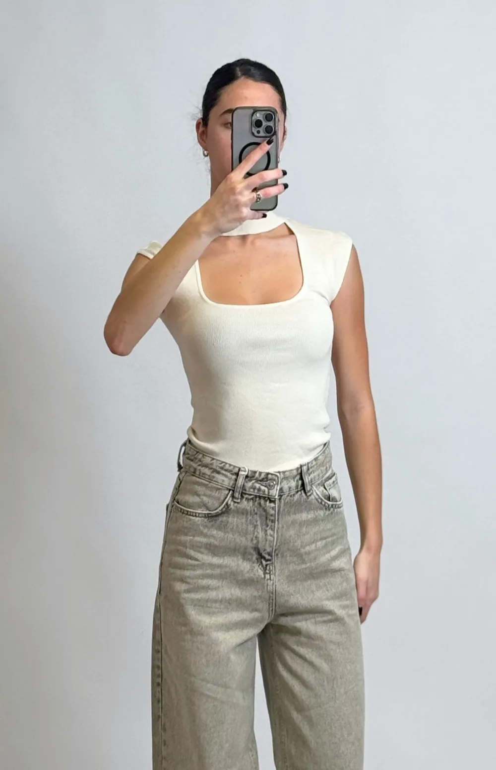 KNIT TOP WITH CUT OUT