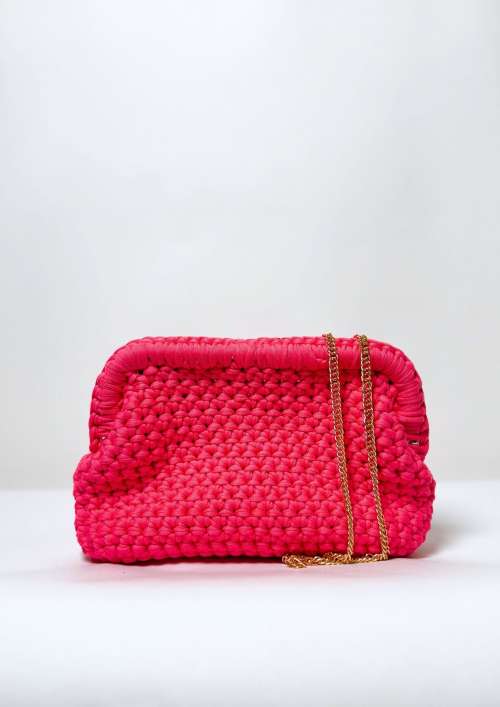 CROCHET LOOK CLUTCH BAG