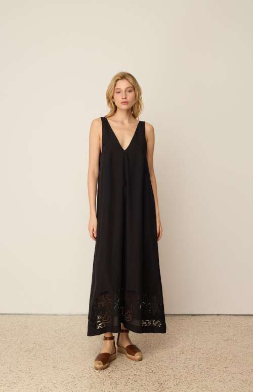 LACE BORDER DRESS