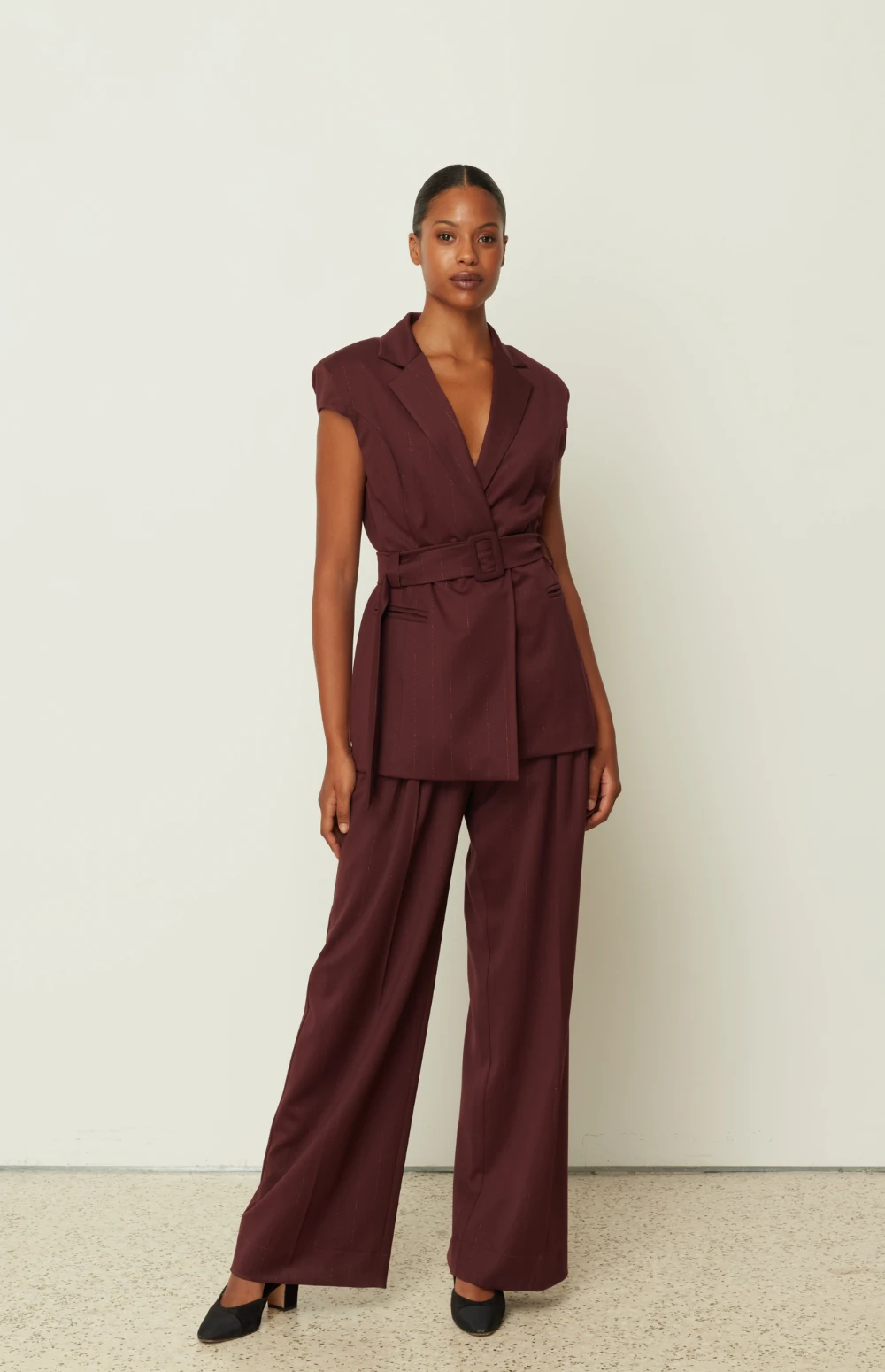 CO-ORD CAPSLEEVE JACKET & TAILORED PINSTRIPED PANTS