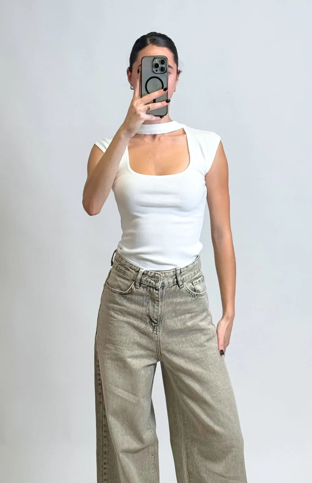 KNIT TOP WITH CUT OUT