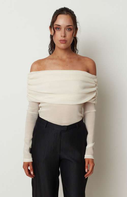 OFF SHOULDER BLOUSE