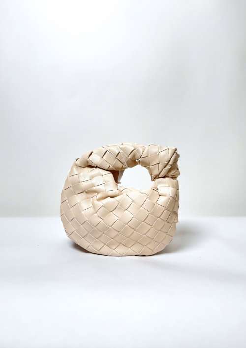 WOVEN SMALL HANDBAG