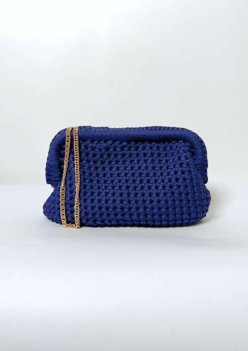 CROCHET LOOK CLUTCH BAG | NAVY BLUE