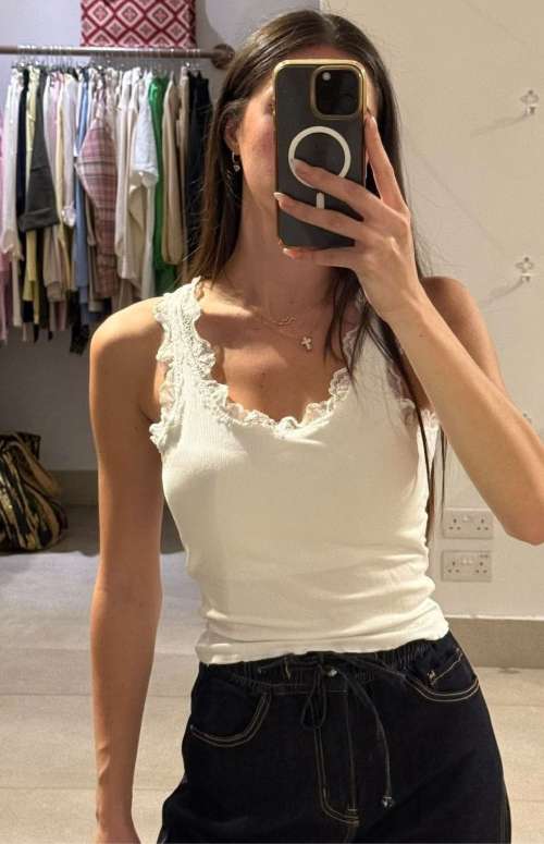TANK TOP WITH LACE DETAIL