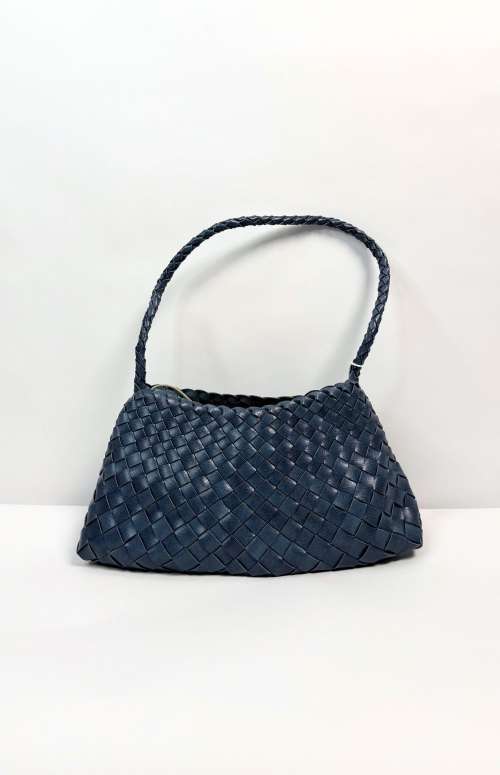 WOVEN SMALL HANDBAG