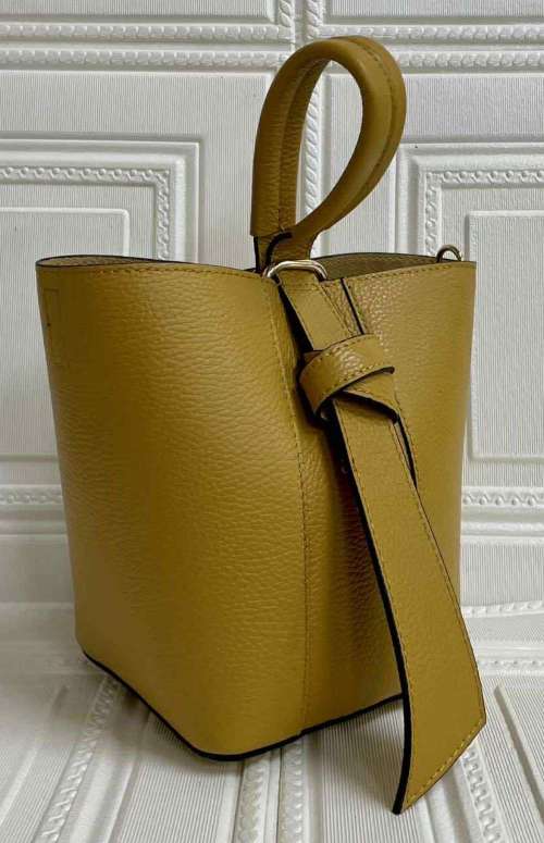 LEATHER BUCKET TOTE BAG