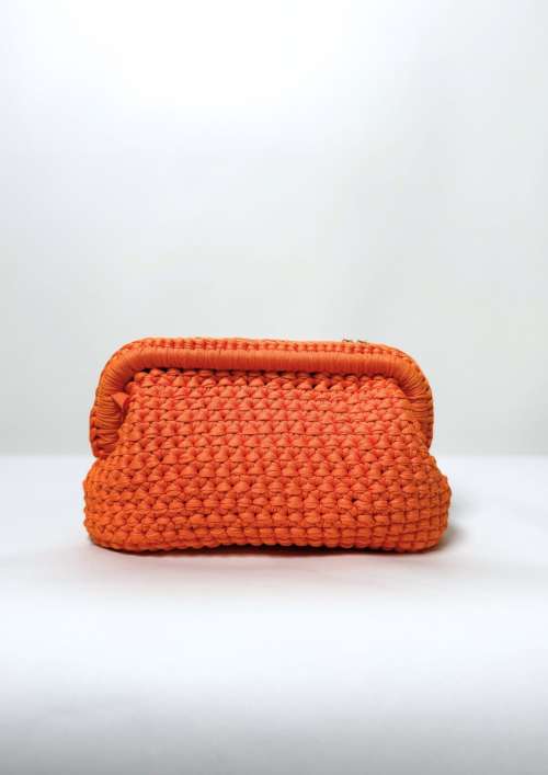 CROCHET LOOK CLUTCH BAG